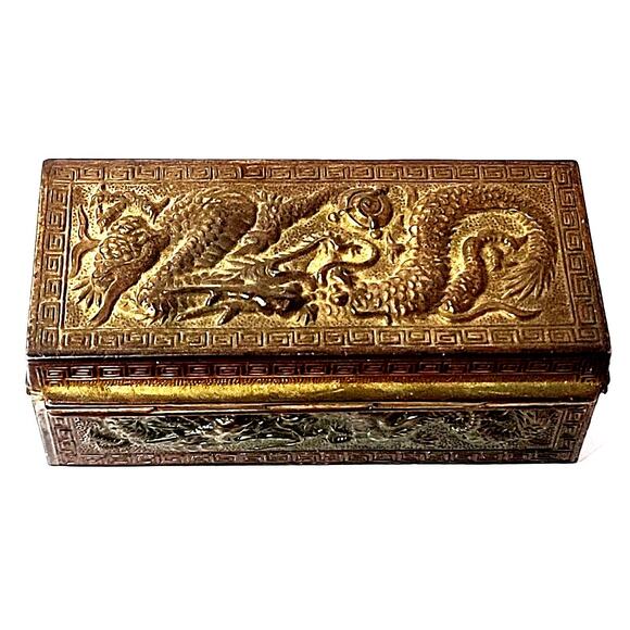 ANTIQUE JAPANESE Dragon Repousse METAL STAMPS BOX JAPAN POSTAGE DESKTOP - Picture 8 of 13